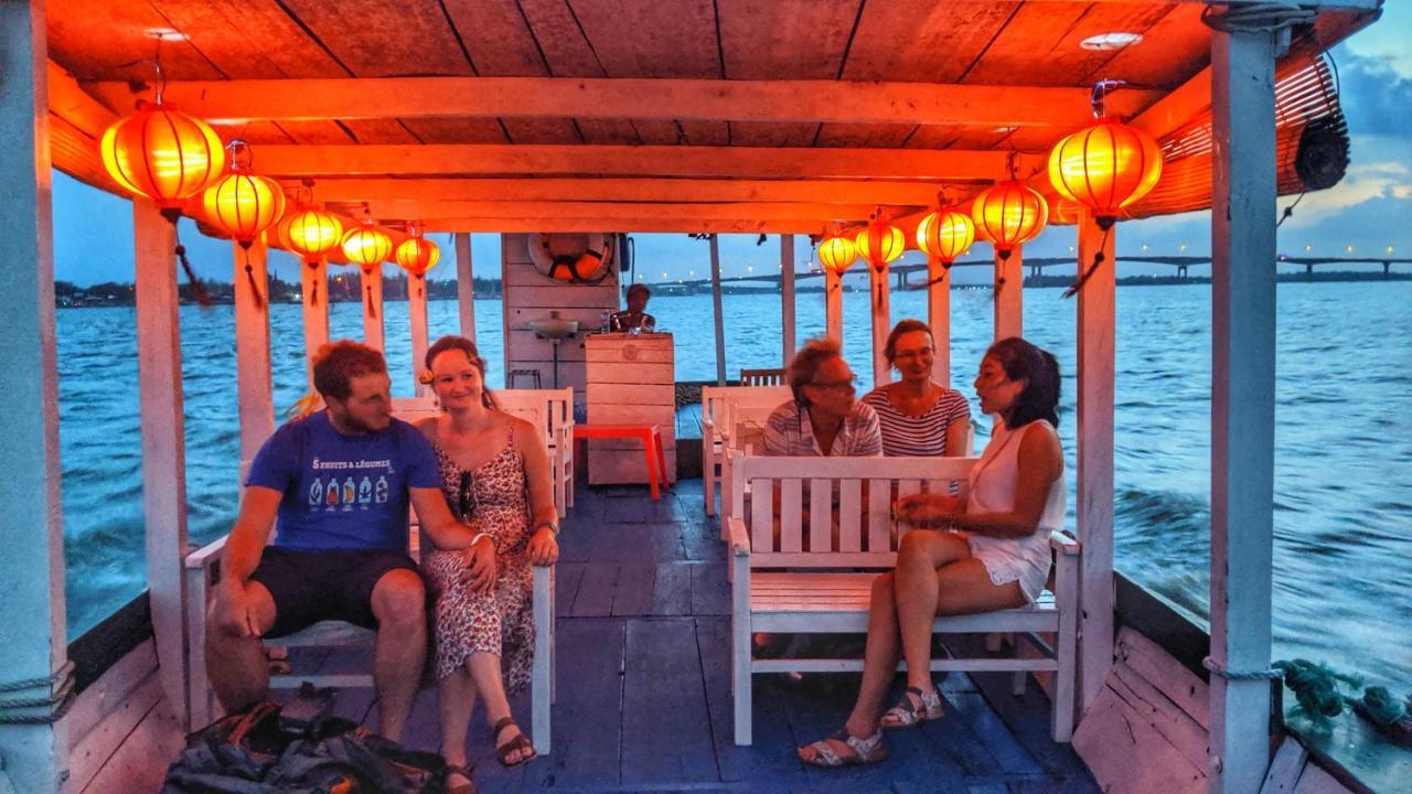 Pearl Beach Homestay Хойан Экстерьер фото